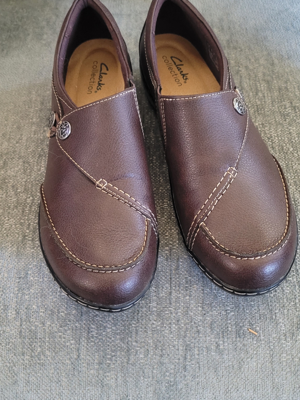 Clarks Women’s Dark Brown Leather Slip-On Loafers